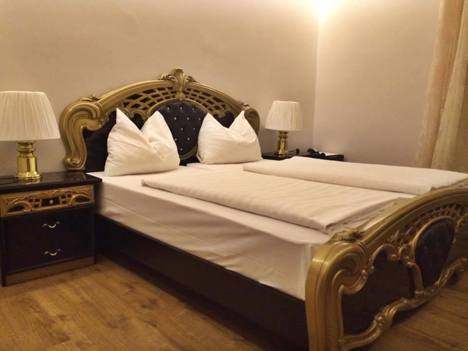 Stadthotel Restaurant Auerhahn 버클라브레크 객실 사진