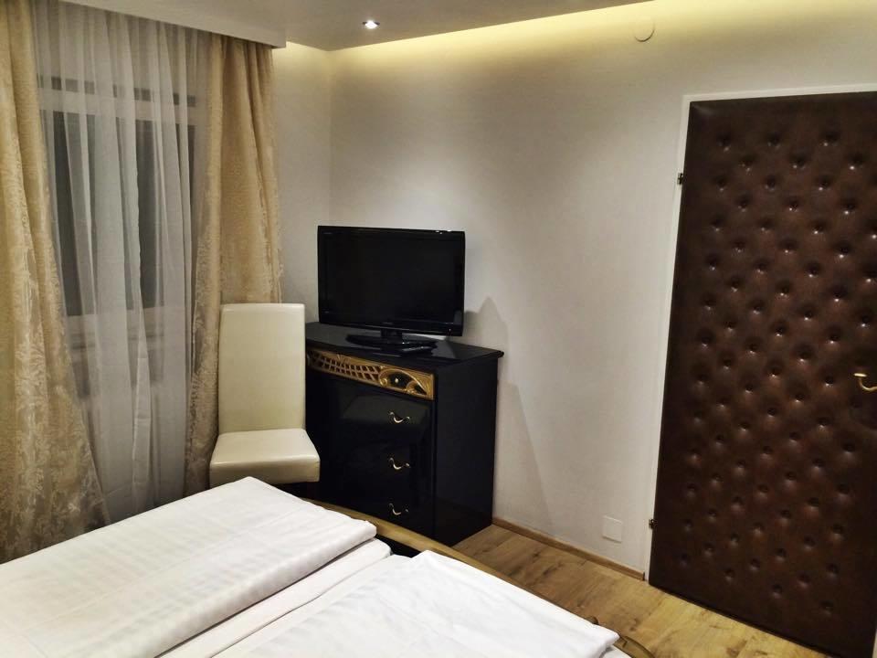 Stadthotel Restaurant Auerhahn 버클라브레크 객실 사진