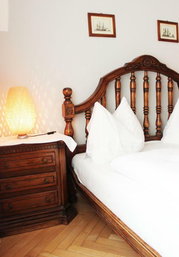 Stadthotel Restaurant Auerhahn 버클라브레크 외부 사진
